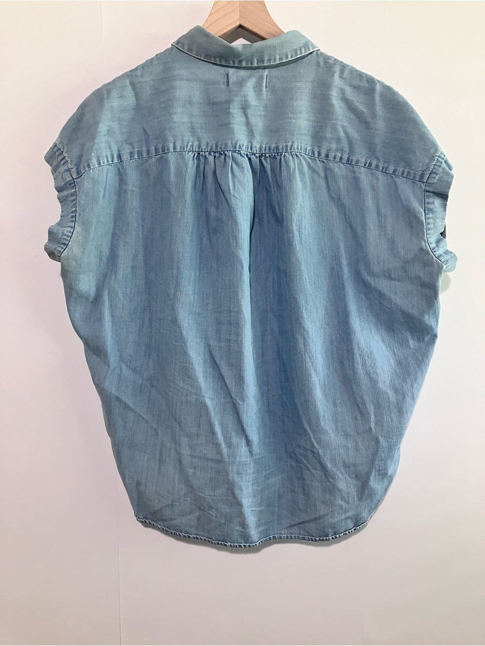 Madewell Short Sleeve Denim Button Up Shirt SIze Medium - Picture 2 of 6